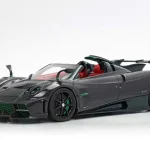 Pagani Imola Roadster 2023 vitrinnel Gloss carbon Limitált Prémium